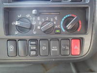 日野デュトロ平ボディ小型（2t・3t）[写真15]