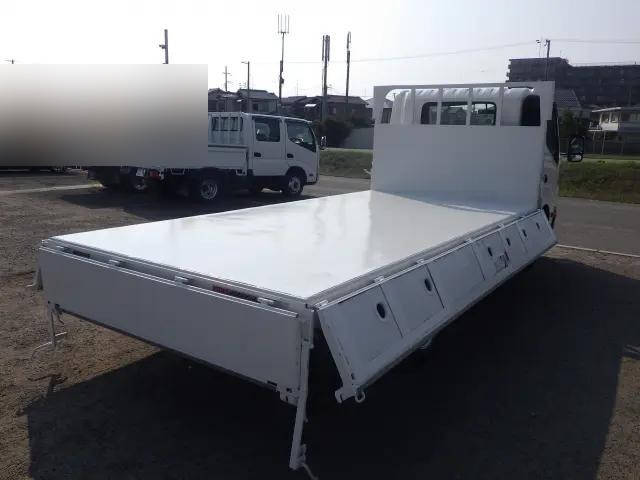 日野デュトロ平ボディ小型（2t・3t）[写真08]