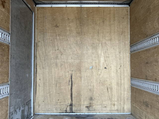 いすゞエルフアルミバン小型（2t・3t）[写真19]