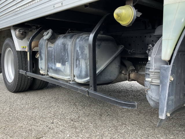 いすゞエルフアルミバン小型（2t・3t）[写真20]