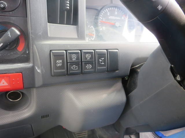 いすゞエルフクレーン付小型（2t・3t）[写真22]