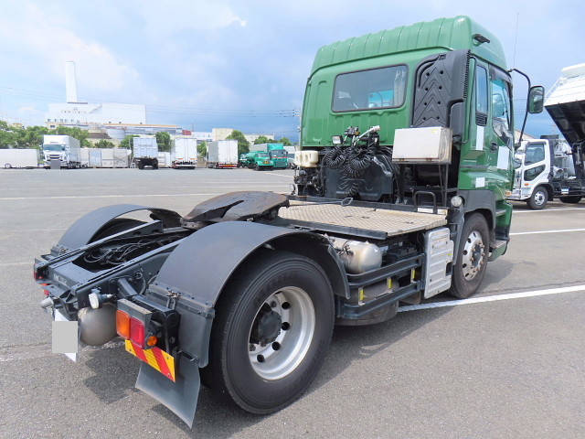 いすゞギガトレーラーヘッド（トラクターヘッド）大型（10t）[写真02]