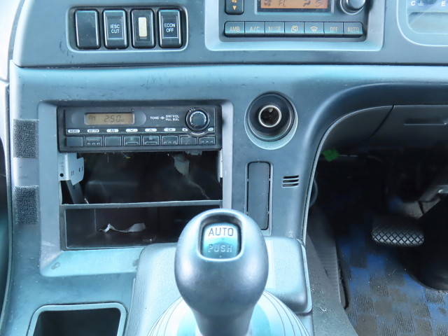 いすゞギガトレーラーヘッド（トラクターヘッド）大型（10t）[写真21]