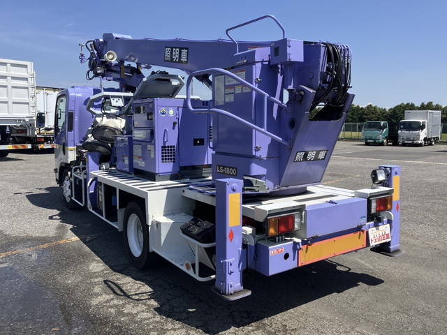 いすゞエルフその他の形状小型（2t・3t）[写真04]