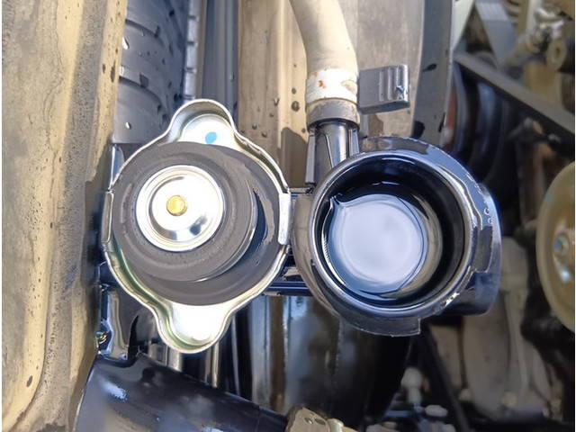 いすゞエルフローダーダンプ小型（2t・3t）[写真15]