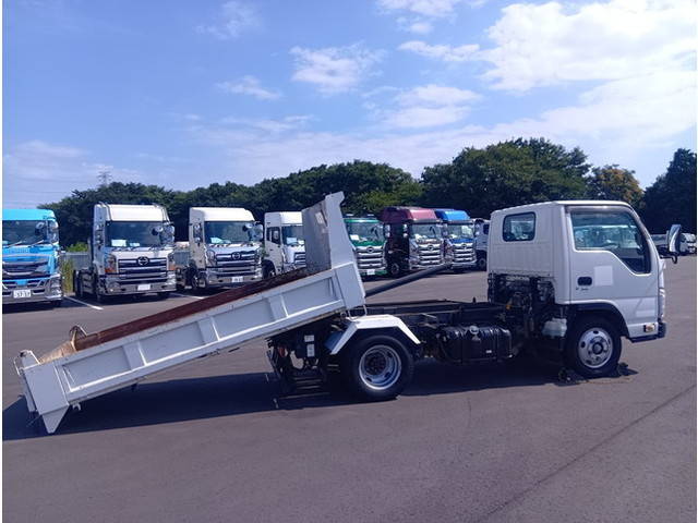 いすゞエルフローダーダンプ小型（2t・3t）[写真02]