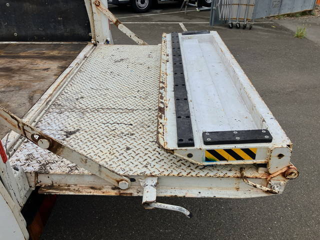 いすゞエルフダブルキャブ（Wキャブ）小型（2t・3t）[写真14]