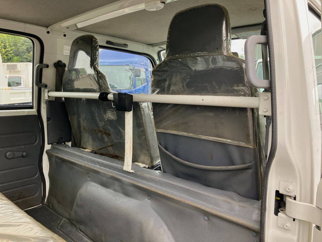 いすゞエルフダブルキャブ（Wキャブ）小型（2t・3t）[写真33]