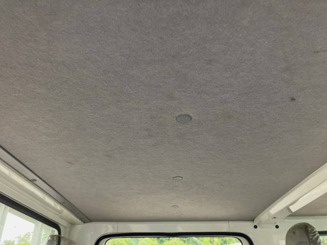 いすゞエルフダブルキャブ（Wキャブ）小型（2t・3t）[写真35]