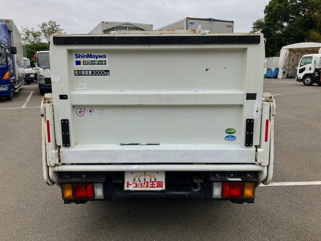 いすゞエルフダブルキャブ（Wキャブ）小型（2t・3t）[写真08]