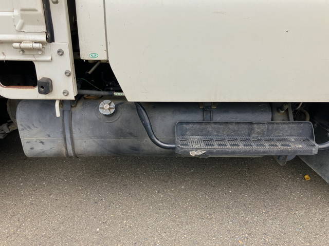 日野デュトロダブルキャブ（Wキャブ）小型（2t・3t）[写真17]