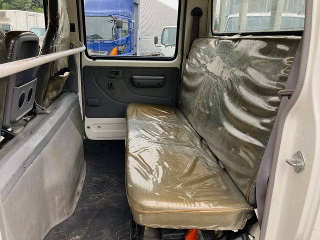 日野デュトロダブルキャブ（Wキャブ）小型（2t・3t）[写真30]