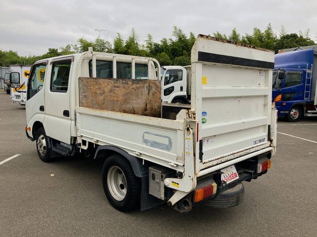 日野デュトロダブルキャブ（Wキャブ）小型（2t・3t）[写真04]