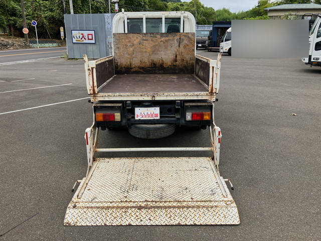 日野デュトロダブルキャブ（Wキャブ）小型（2t・3t）[写真09]