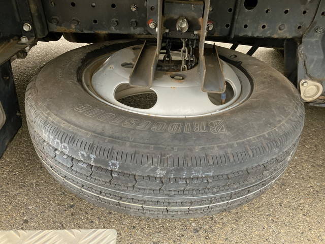 三菱ふそうキャンターアルミバン小型（2t・3t）[写真21]