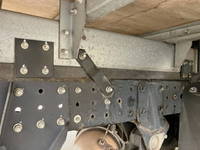 三菱ふそうキャンターアルミバン小型（2t・3t）[写真26]