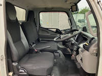 三菱ふそうキャンターアルミバン小型（2t・3t）[写真33]