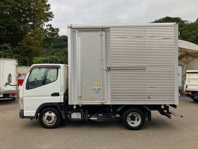 三菱ふそうキャンターアルミバン小型（2t・3t）[写真05]