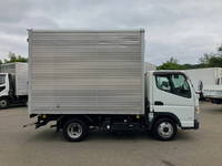 三菱ふそうキャンターアルミバン小型（2t・3t）[写真08]