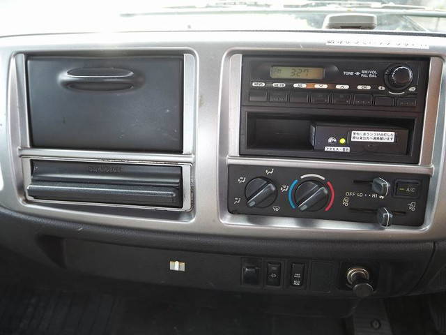 日野レンジャークレーン4段中型（4t）[写真38]