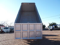 UDトラックスコンドル深ダンプ（土砂禁ダンプ）増トン（6t・8t）[写真13]