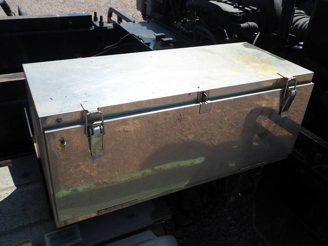 UDトラックスコンドル深ダンプ（土砂禁ダンプ）増トン（6t・8t）[写真13]