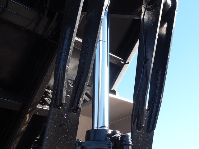 UDトラックスコンドル深ダンプ（土砂禁ダンプ）増トン（6t・8t）[写真19]