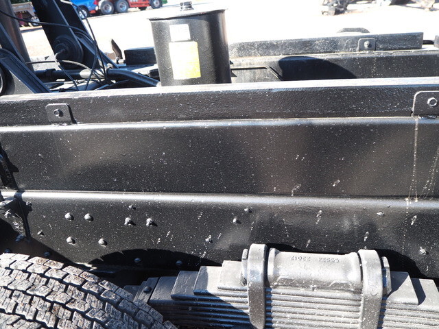 UDトラックスコンドル深ダンプ（土砂禁ダンプ）増トン（6t・8t）[写真26]