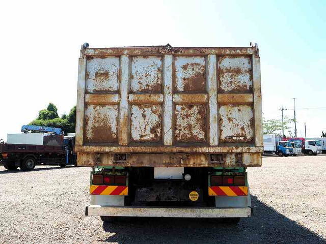 UDトラックスコンドル深ダンプ（土砂禁ダンプ）増トン（6t・8t）[写真06]