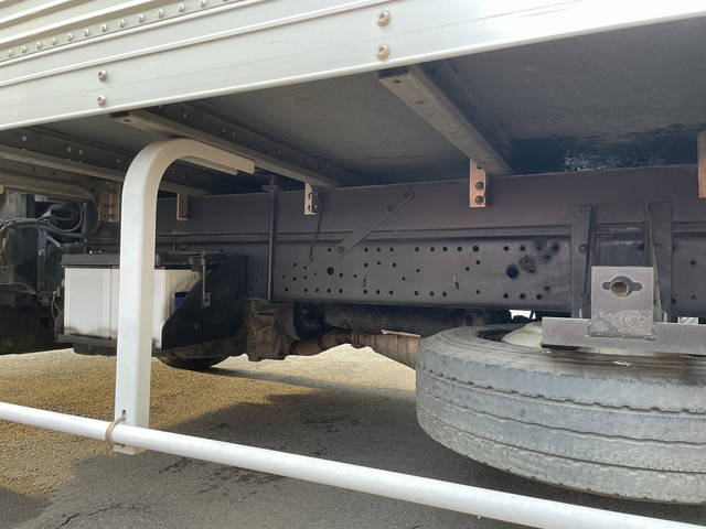 いすゞエルフアルミバン小型（2t・3t）[写真18]