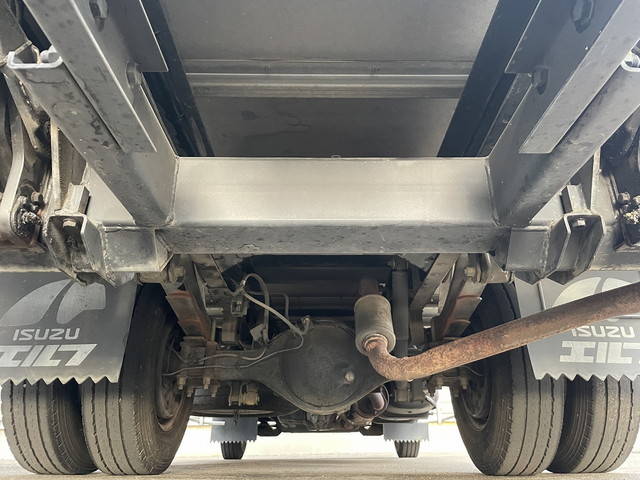 いすゞエルフアルミバン小型（2t・3t）[写真21]