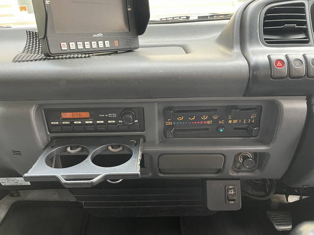 いすゞエルフアルミバン小型（2t・3t）[写真25]