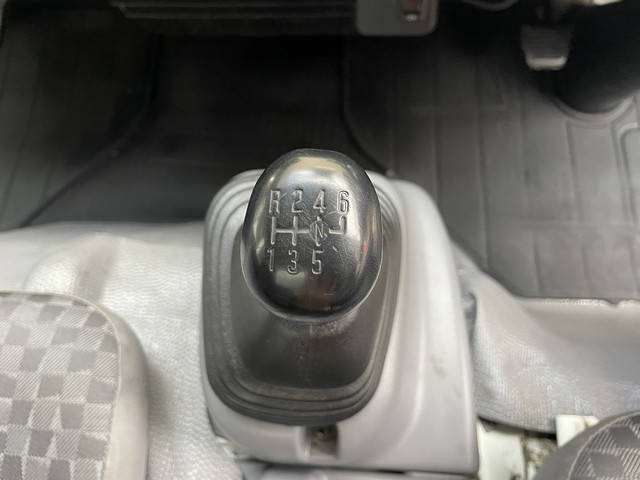 いすゞエルフアルミバン小型（2t・3t）[写真26]