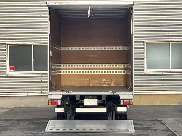 いすゞエルフアルミバン小型（2t・3t）[写真03]