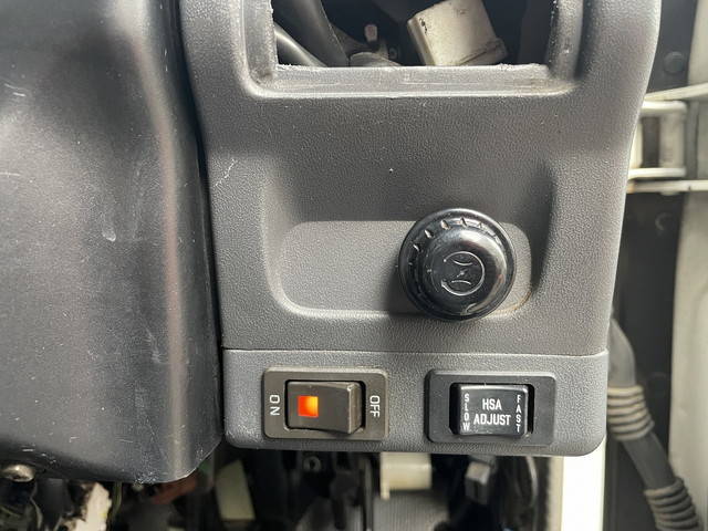 いすゞエルフアルミバン小型（2t・3t）[写真31]