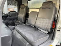 いすゞエルフアルミバン小型（2t・3t）[写真38]