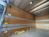 いすゞエルフアルミバン小型（2t・3t）[写真06]