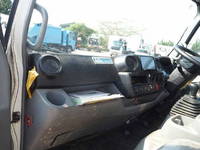 日野デュトロクレーン3段小型（2t・3t）[写真31]