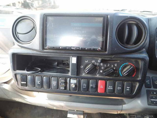 日野デュトロクレーン3段小型（2t・3t）[写真36]