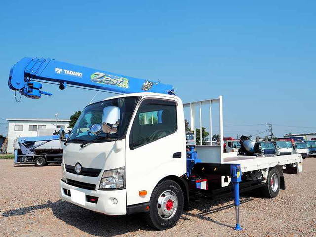 日野デュトロクレーン6段小型（2t・3t）[写真03]