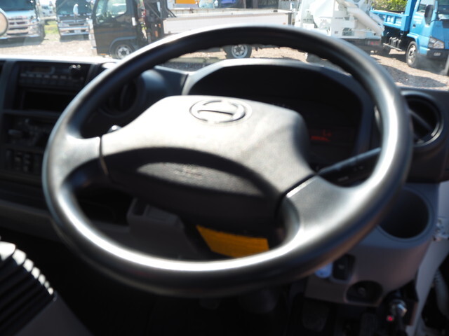 日野デュトロセルフクレーン5段小型（2t・3t）[写真36]