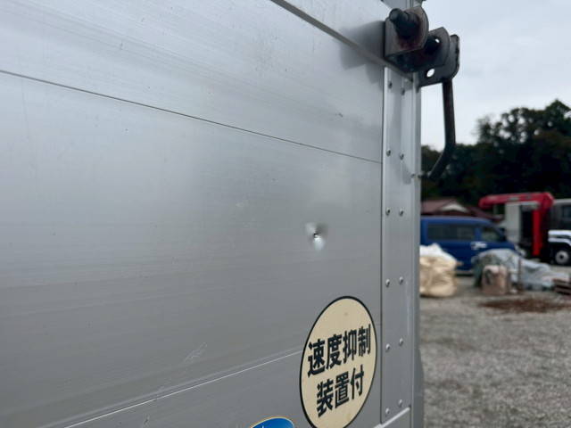 三菱ふそうファイターアルミブロック増トン（6t・8t）[写真12]