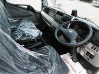 三菱ふそうキャンターアルミバン小型（2t・3t）[写真07]