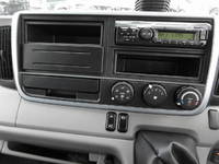 三菱ふそうキャンターアルミバン小型（2t・3t）[写真09]