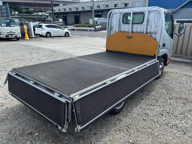 トヨタトヨエースアルミブロック小型（2t・3t）[写真12]