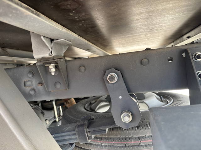 トヨタトヨエースアルミブロック小型（2t・3t）[写真18]