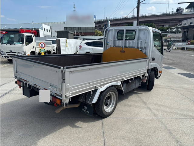 トヨタトヨエースアルミブロック小型（2t・3t）[写真02]