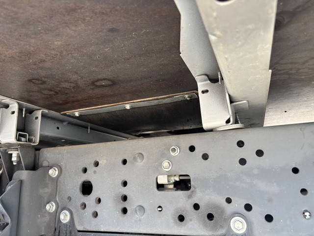 トヨタトヨエースアルミブロック小型（2t・3t）[写真21]