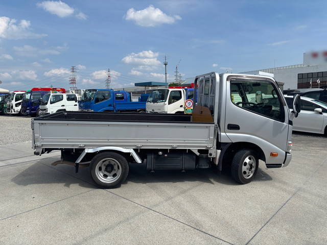 トヨタトヨエースアルミブロック小型（2t・3t）[写真08]