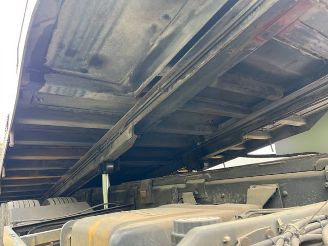 日野プロフィアセーフティローダー大型（10t）[写真16]